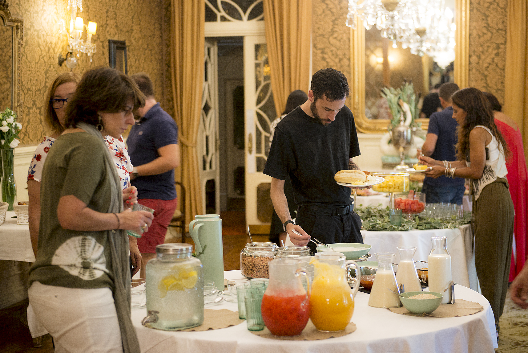 brunch salle du buffet au Grémio de Lisbonne