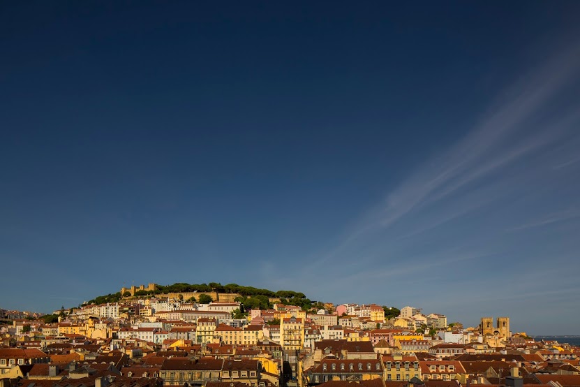 colline et chãteau São Jorge vus du Tage