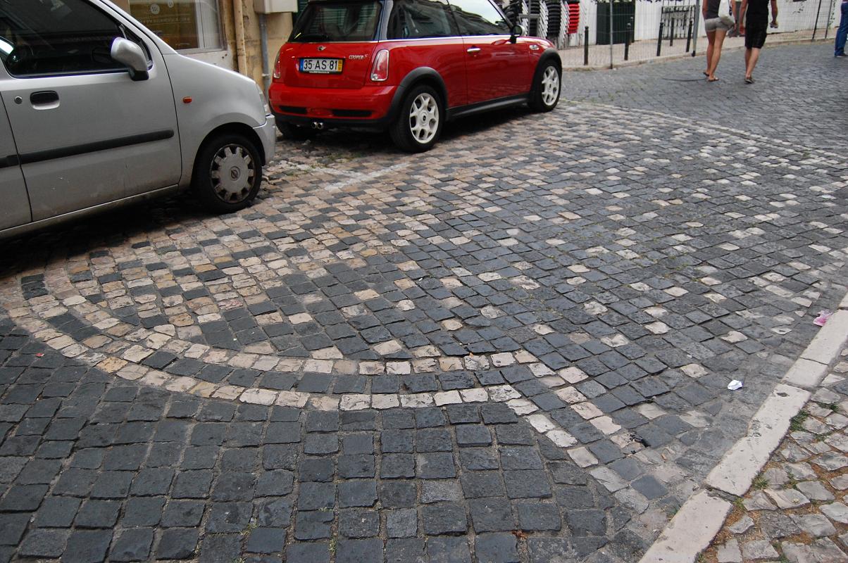 porte de Alfama