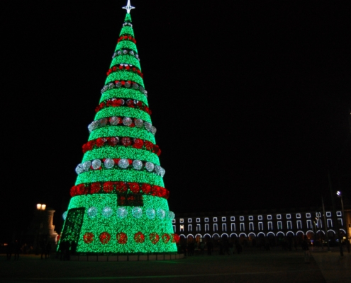 Arbre de noël sur Terreiro do Paço à Lisbonne